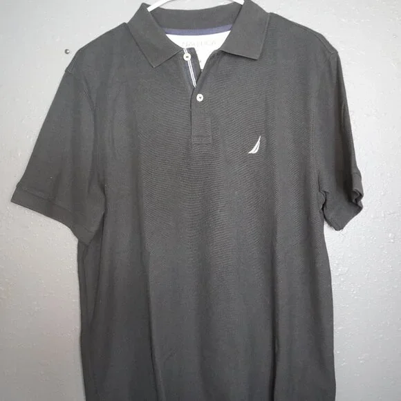 Nautica Mens Black White Logo Short Sleeve Classic Fit Polo Size Medium - Picture 2 of 7